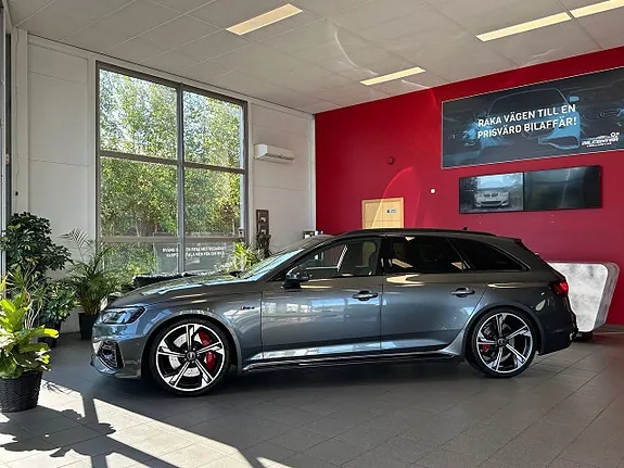 Audi Rs4 2022 photo 4