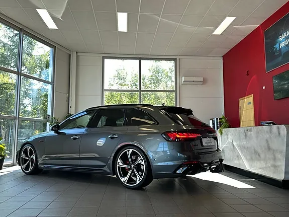 Audi Rs4 2022 photo 5