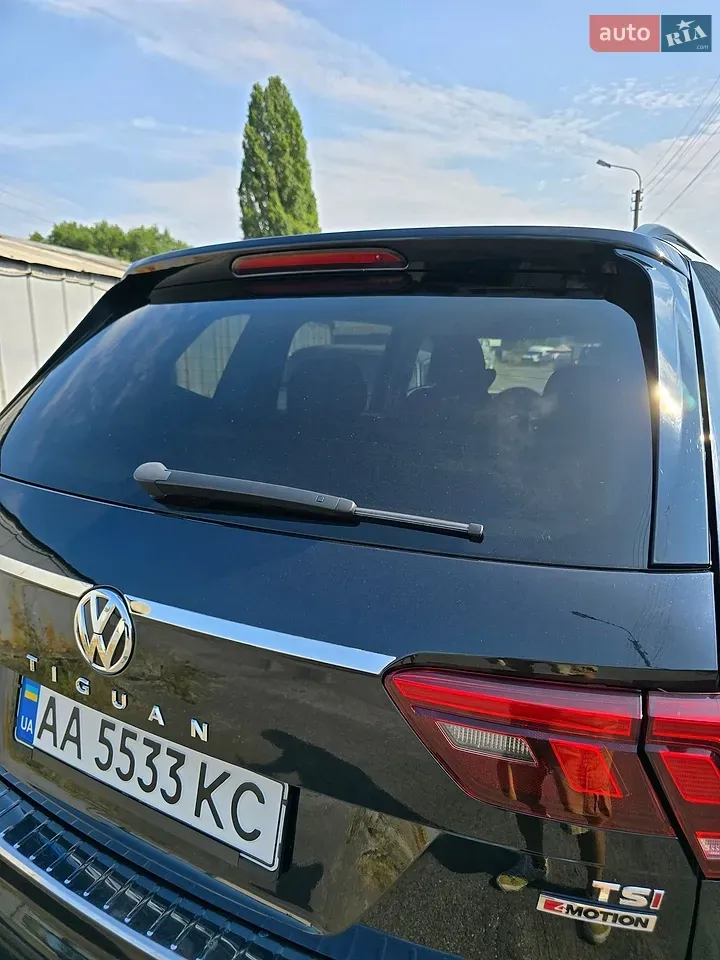 Volkswagen Tiguan 2018 photo 3