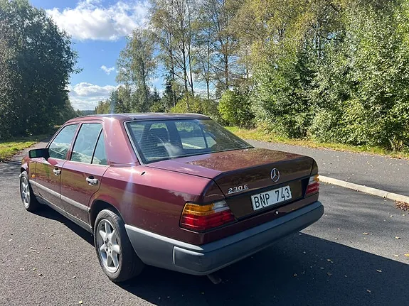 Mercedes-Benz 230 E 1989 photo 4