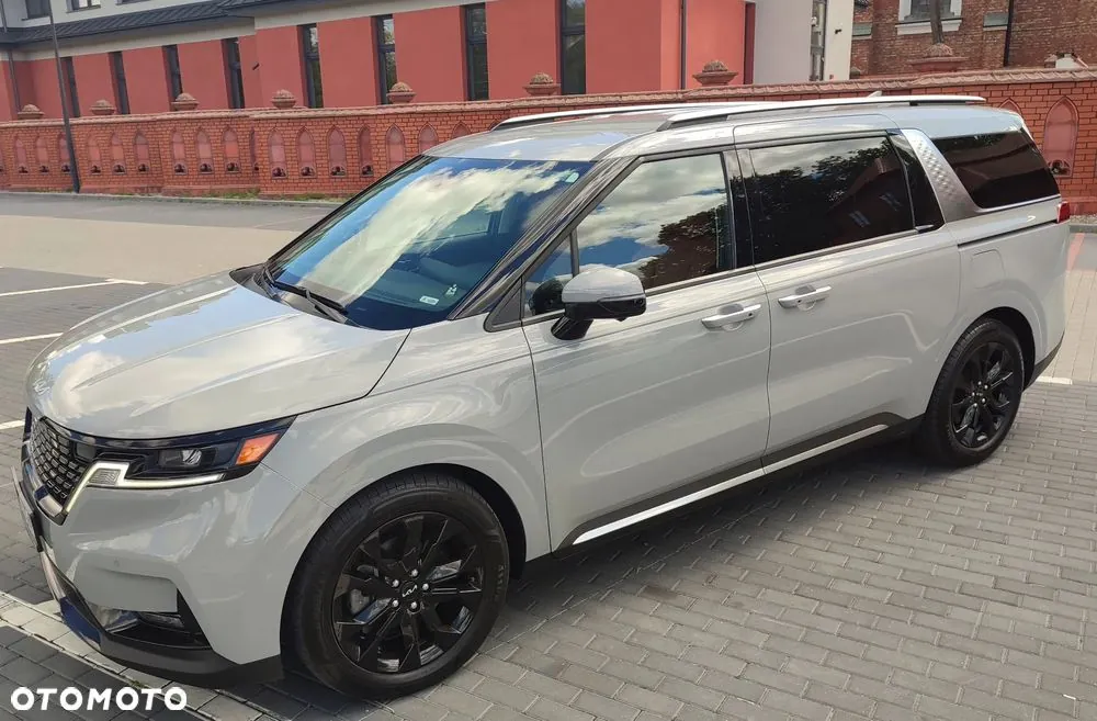 Kia Carnival 2021 photo 3
