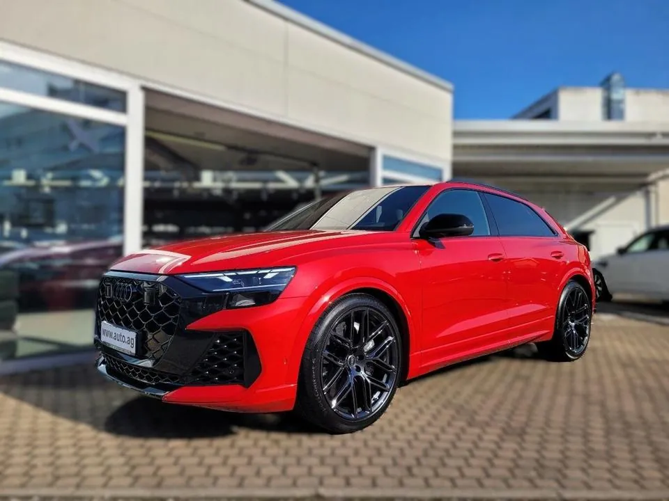 Audi Rsq8