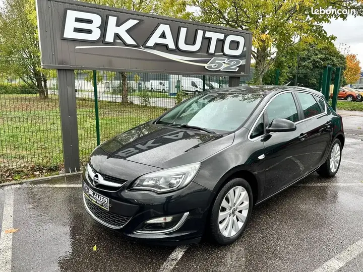 Opel Astra 2014 photo 3