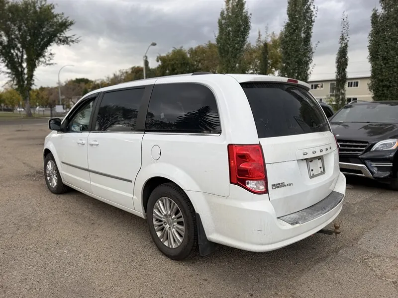 Dodge Grand Caravan 2017 photo 4