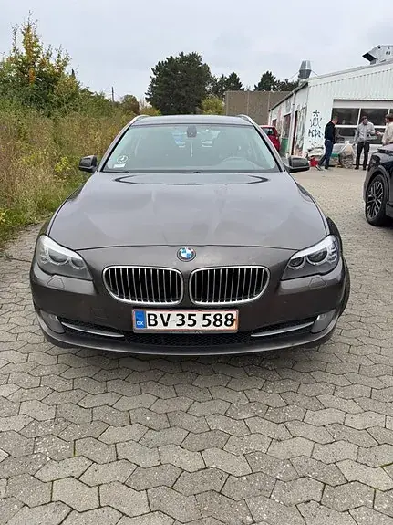 BMW 520D 2012 photo 2