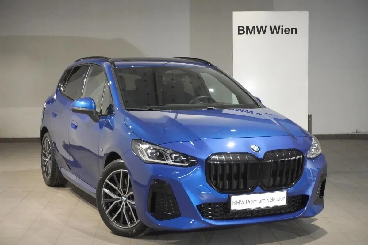BMW 2 Series 2022 photo 2