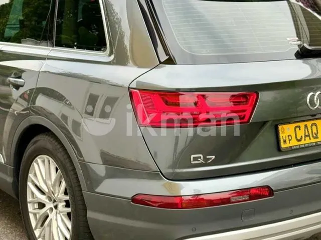 Audi Q7 2016 photo 2