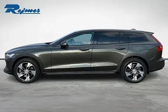 Volvo V60 Cross Country 2022 photo 3