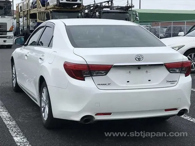 Toyota Mark X 2015 photo 3