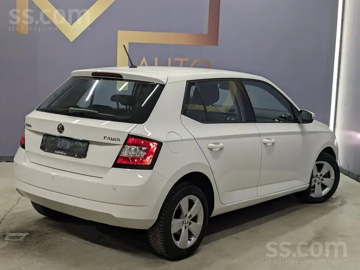 Skoda Fabia 2016 photo 4