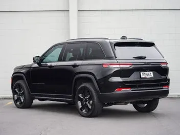 Jeep Grand Cherokee 2025 photo 3