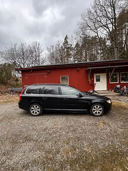 Volvo V70 2012 photo 4