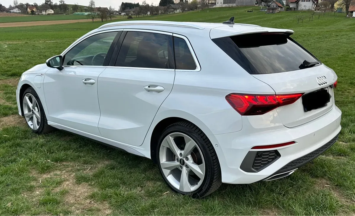 Audi A3 2021 photo 2