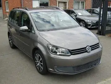 Volkswagen Touran 2011 photo 2