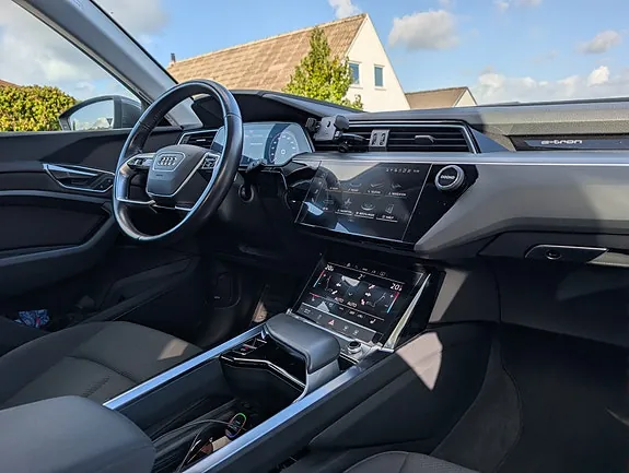 Audi E-Tron 2021 photo 3