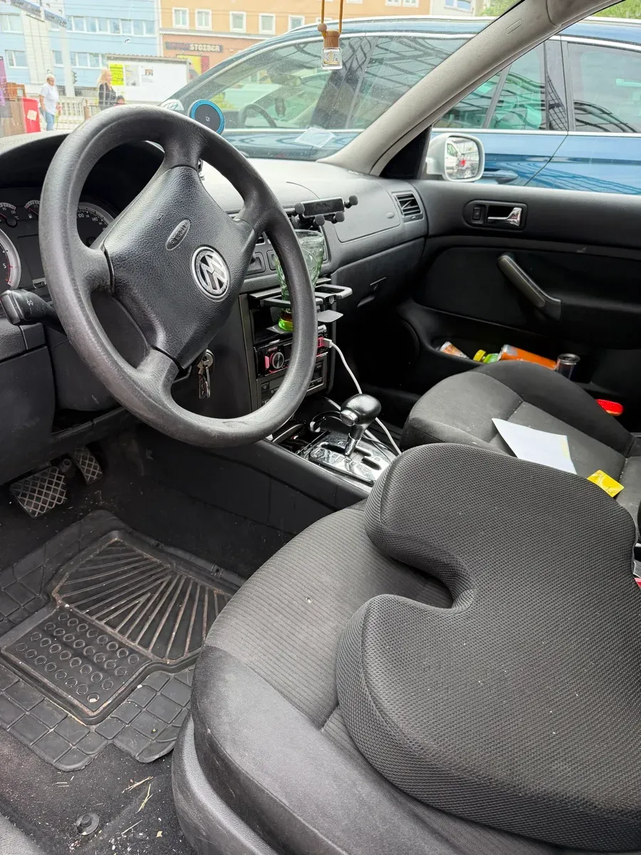 Volkswagen Bora 2003 photo 2