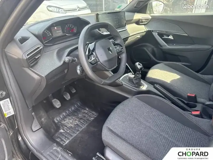 Peugeot 2008 2025 photo 2
