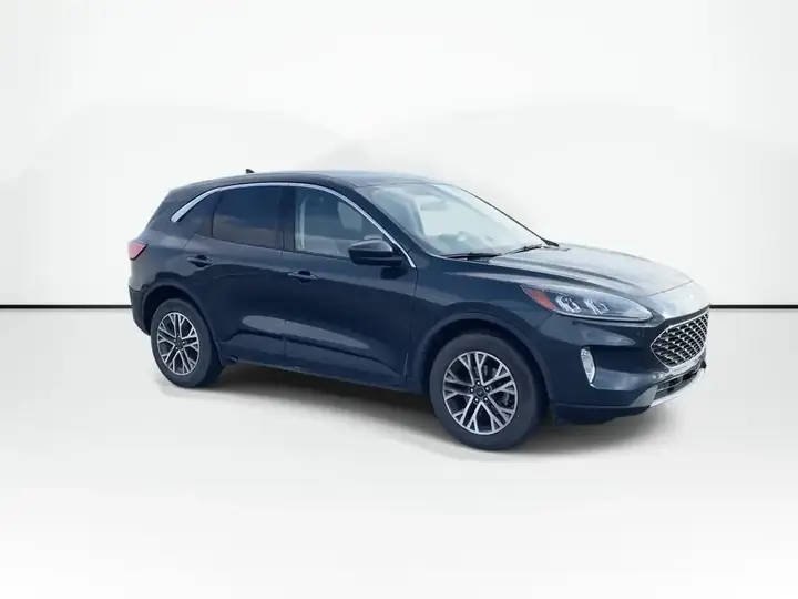 Ford Escape 2022 photo 2