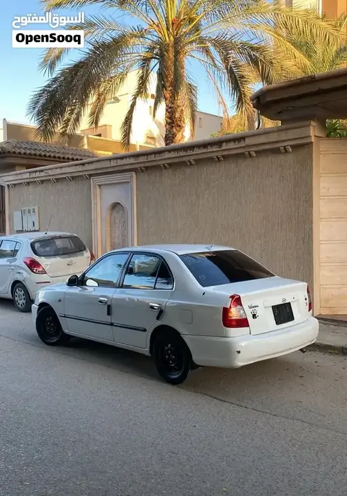 Hyundai Verna 2002 photo 3