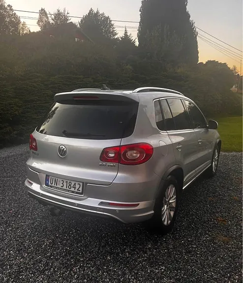 Volkswagen Tiguan 2010 photo 2