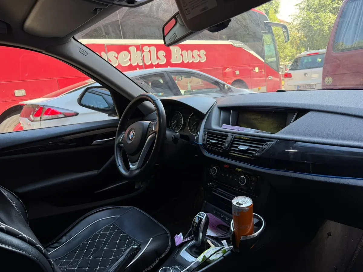 BMW X1 2012 photo 3