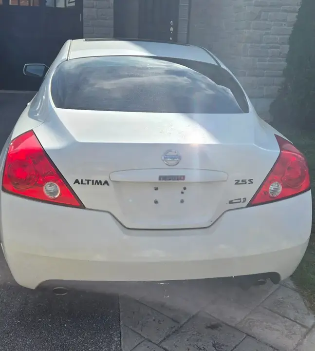 Nissan Altima 2012 photo 2