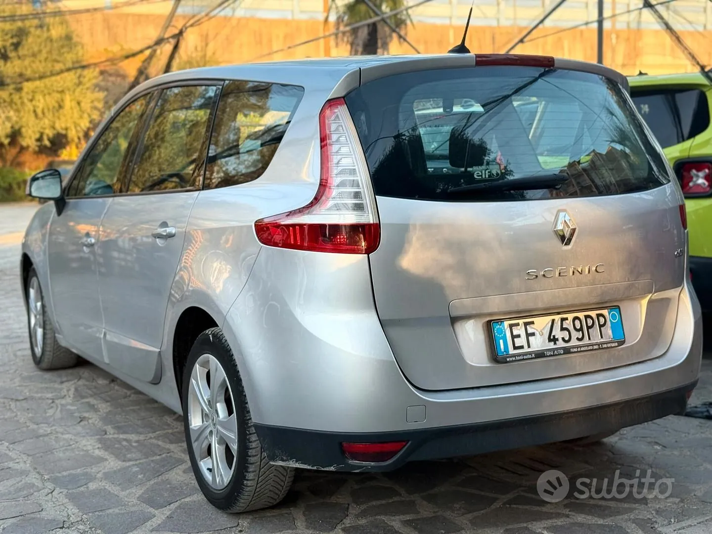 Renault Scenic 2010 photo 3