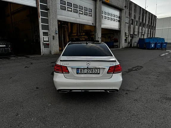 Mercedes-Benz E220 2014 photo 4