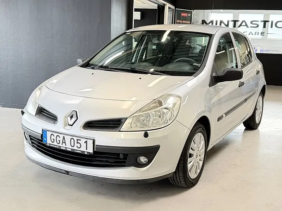 Renault Clio 2006 photo 5