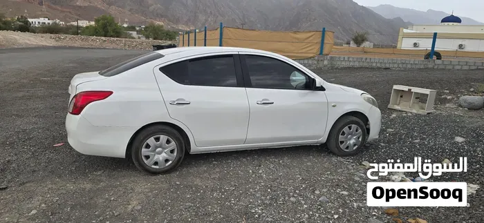 Nissan Sunny 2012 photo 3