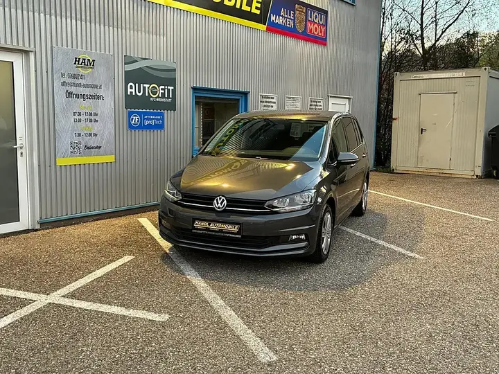 Volkswagen Touran 2019 photo 2