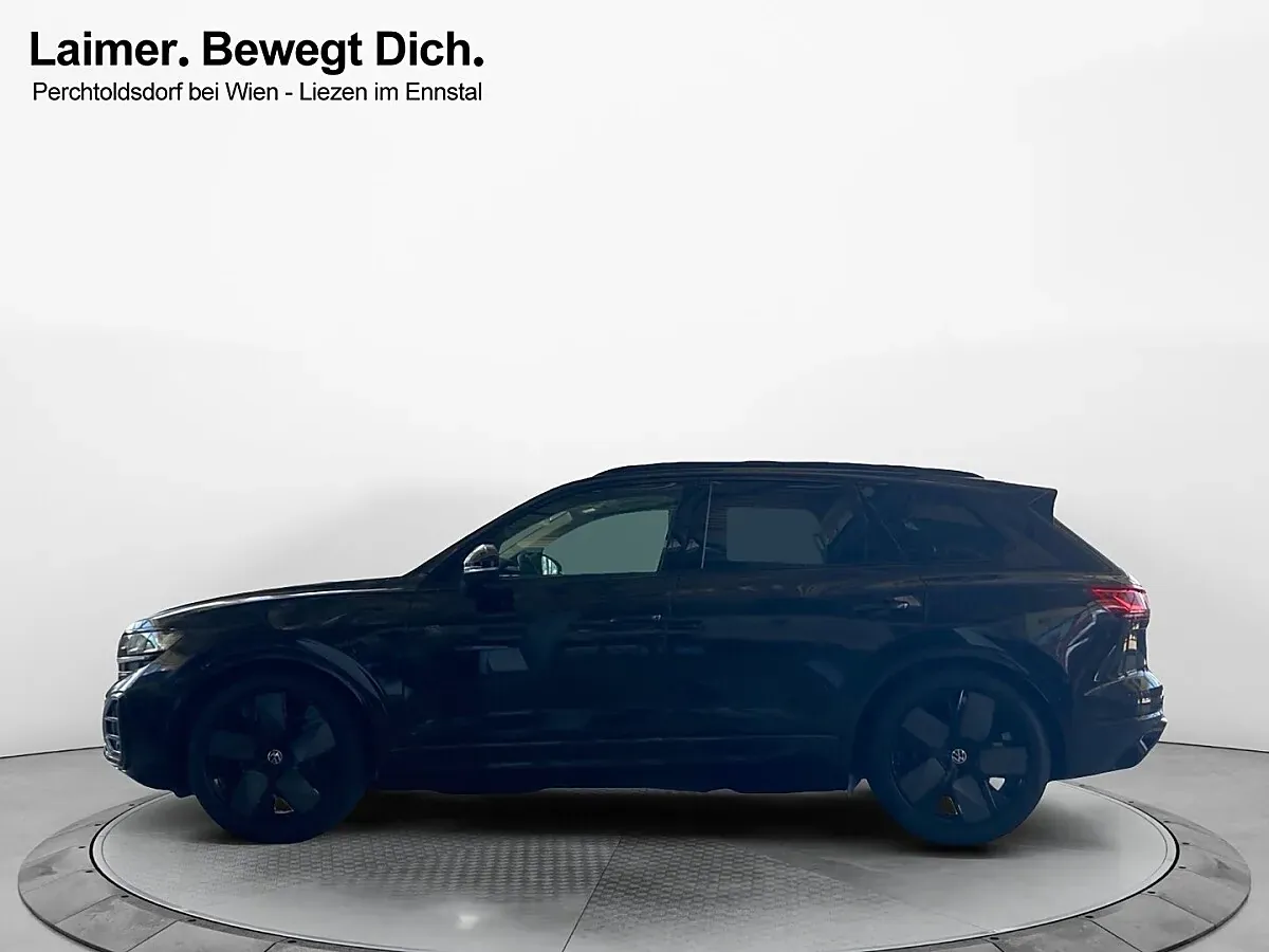 Volkswagen Touareg 2026 photo 2