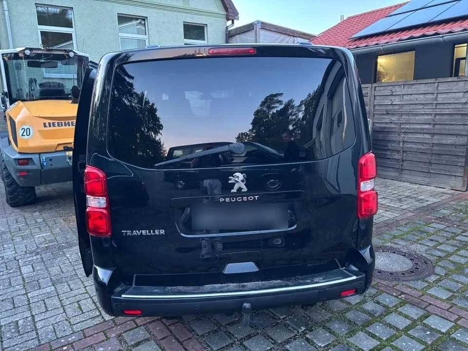 Peugeot Traveller