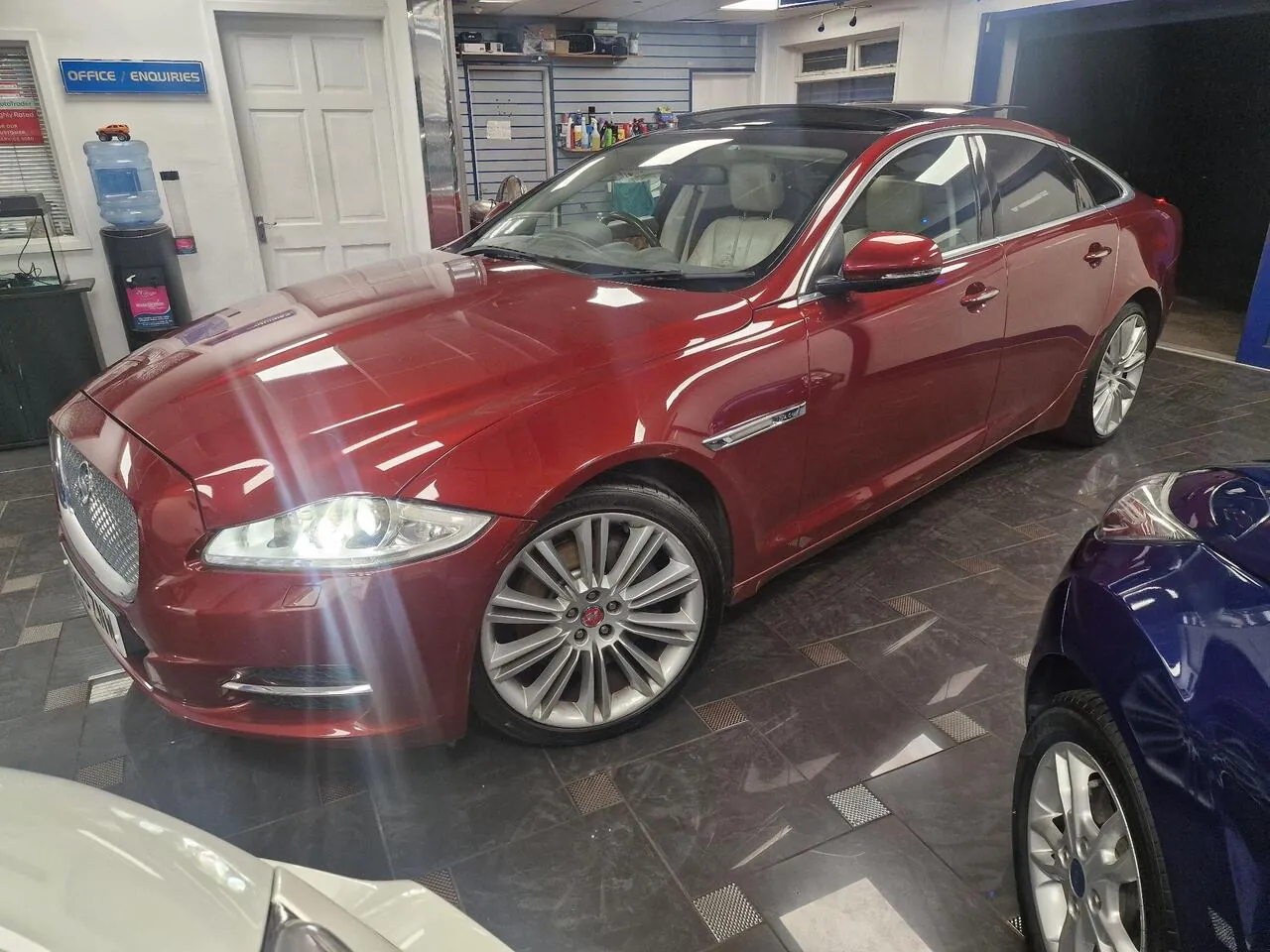 Jaguar Xj 2010 photo 3