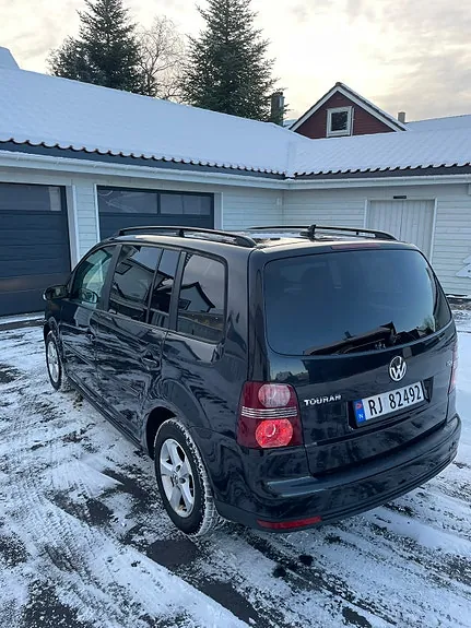 Volkswagen Touran 2008 photo 3