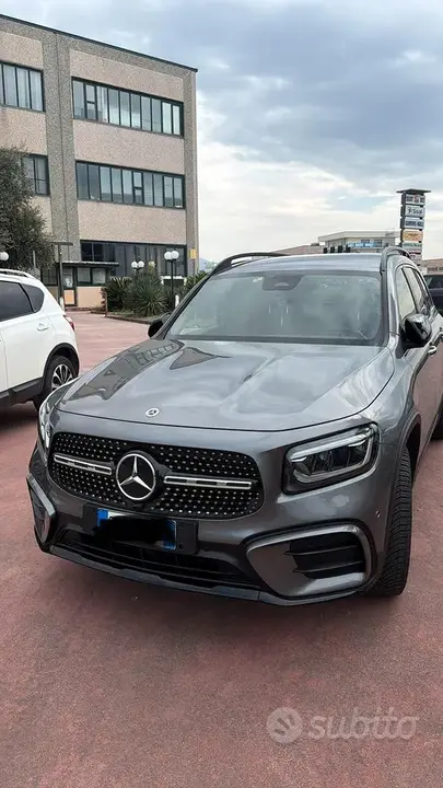 Mercedes-Benz Glb 2024 photo 2