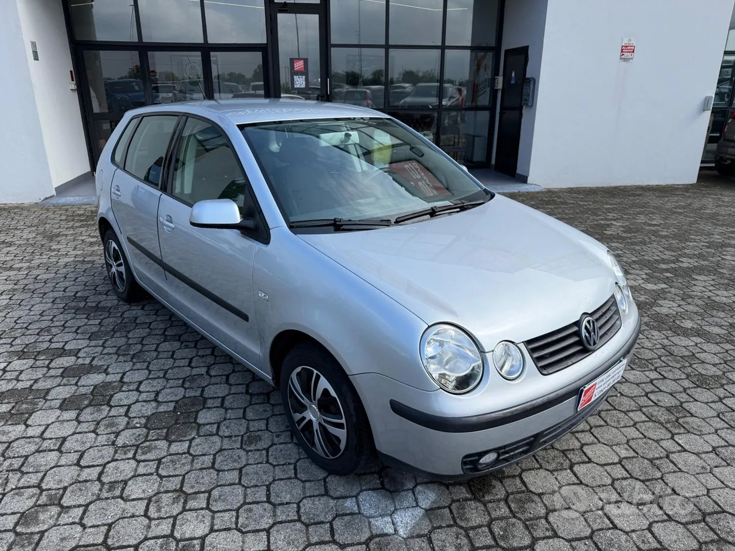 Volkswagen Polo 2002 photo 2