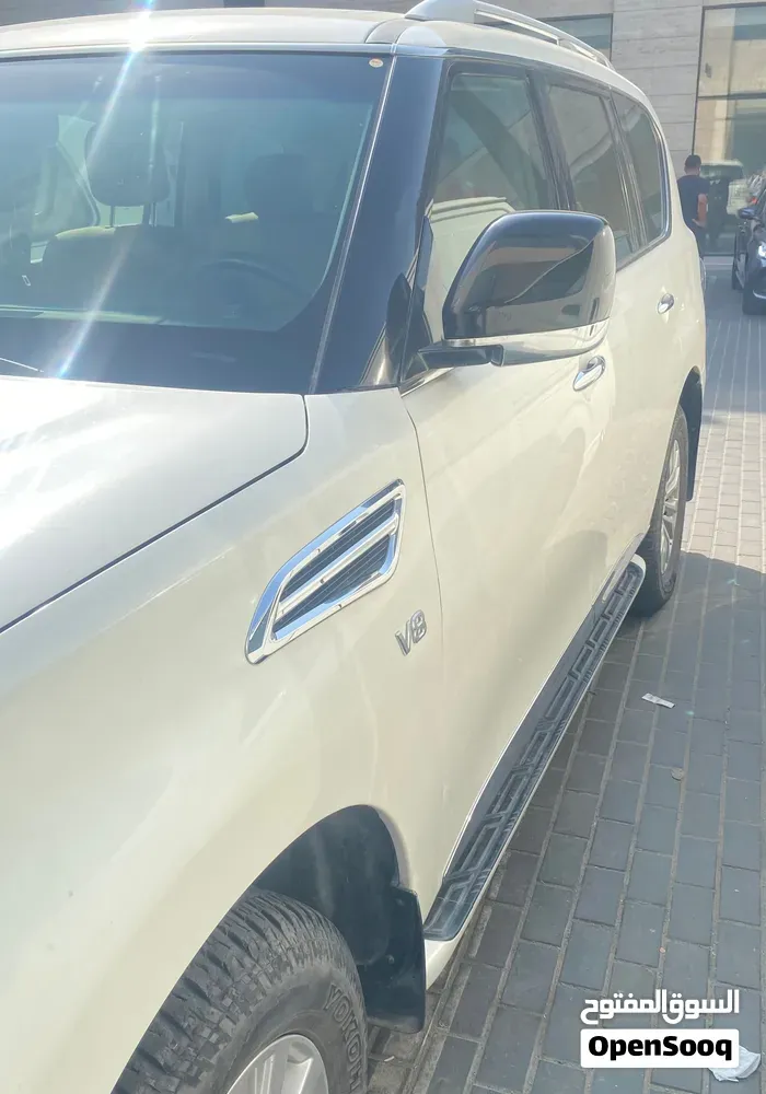Nissan Patrol 2015 photo 2