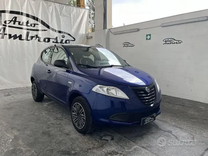 Lancia Ypsilon 2014 photo 2