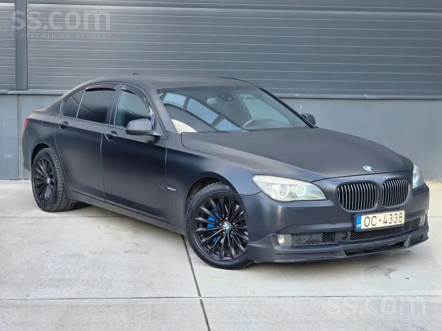 BMW 740 2010 photo 4
