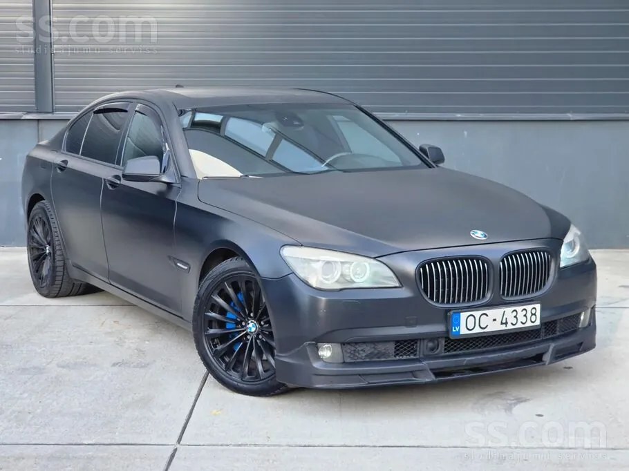 BMW 740 2010 photo 2