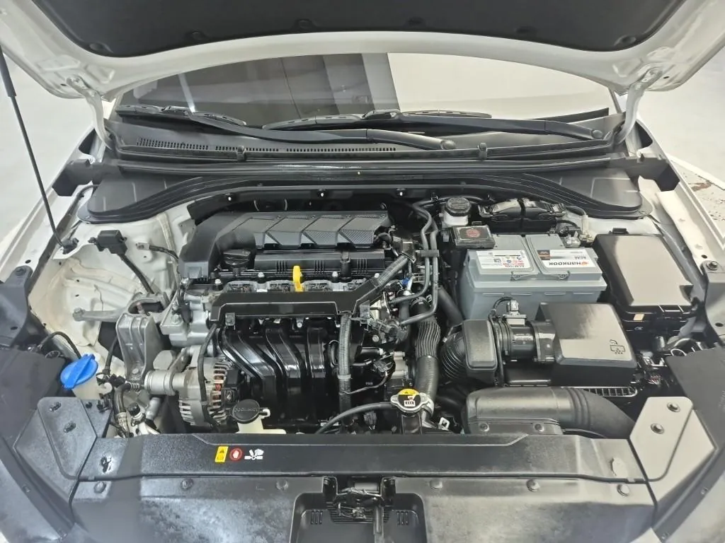 Hyundai Avante 2019 photo 5