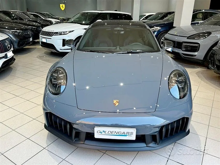 Porsche 911 Coupe 2026 photo 2