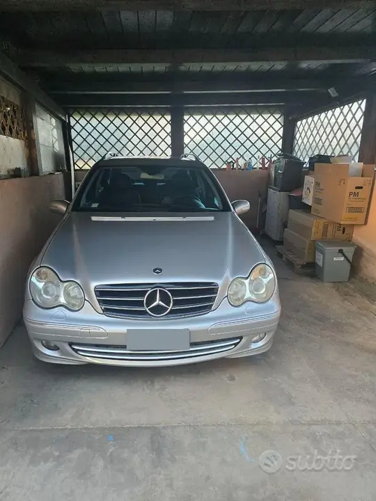 Mercedes-Benz C-Class 2007 photo 2