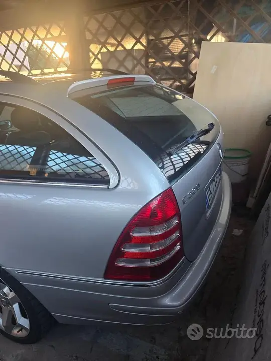 Mercedes-Benz C-Class 2007 photo 4