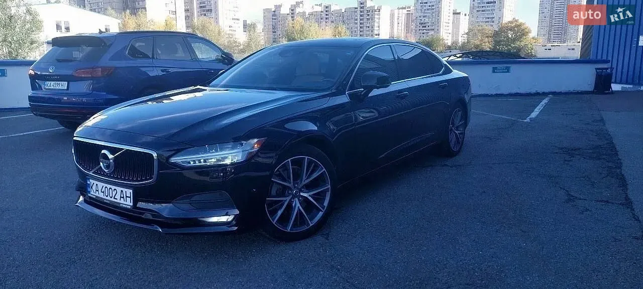Volvo S90
