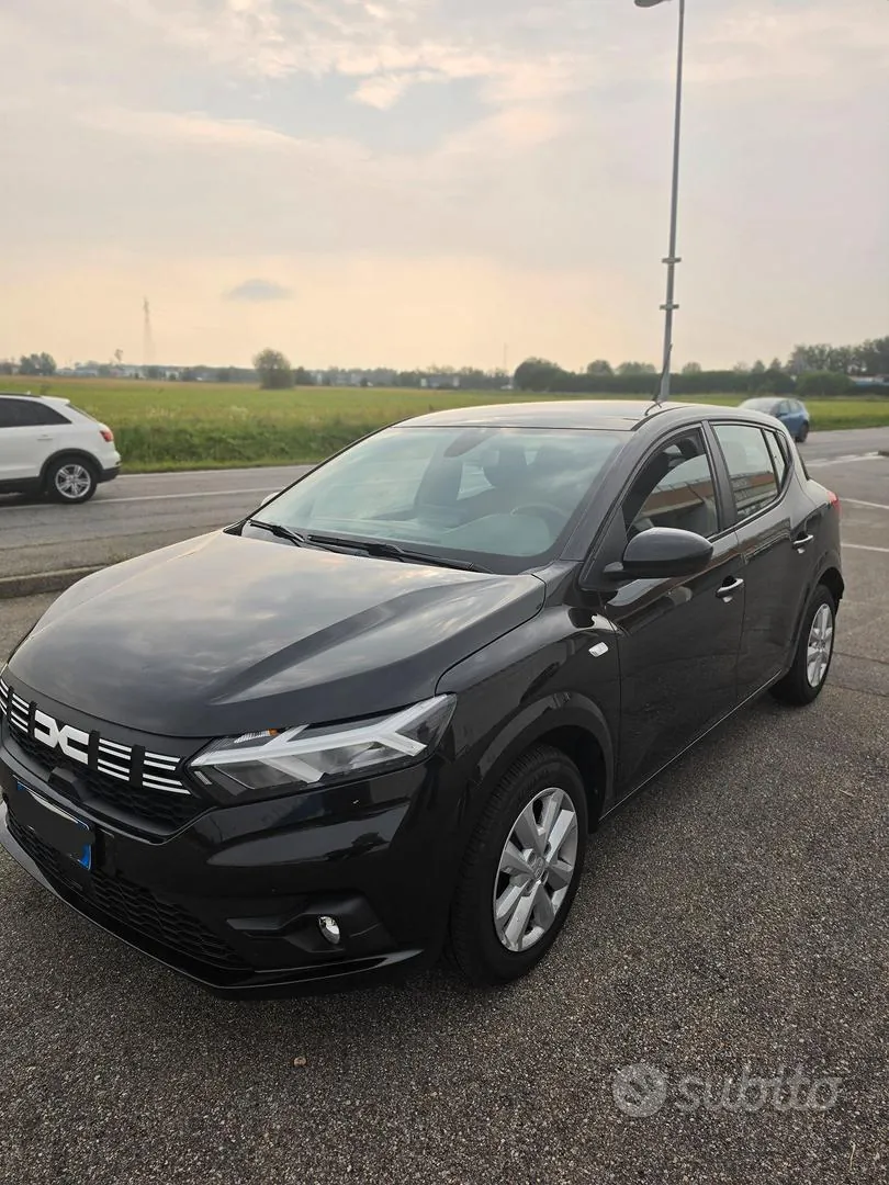 Dacia Sandero 2023 photo 2