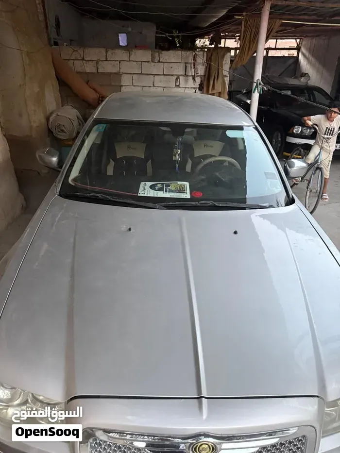 Chrysler 300 2010 photo 4