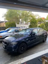 BMW 320I 2010 photo 2
