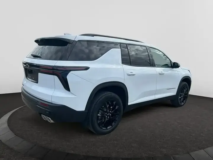 Chevrolet Traverse 2026 photo 5